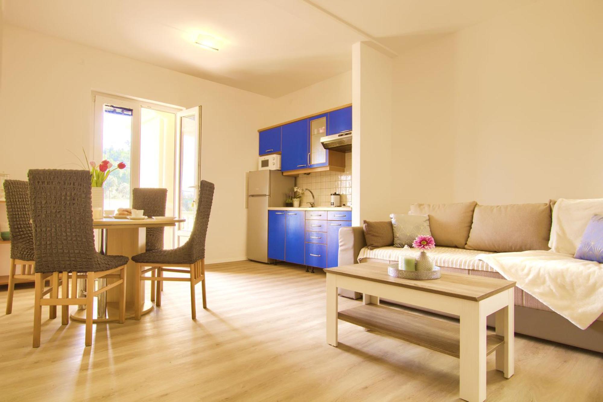 Sunshine Place By The Beach Lukoran Номер фото